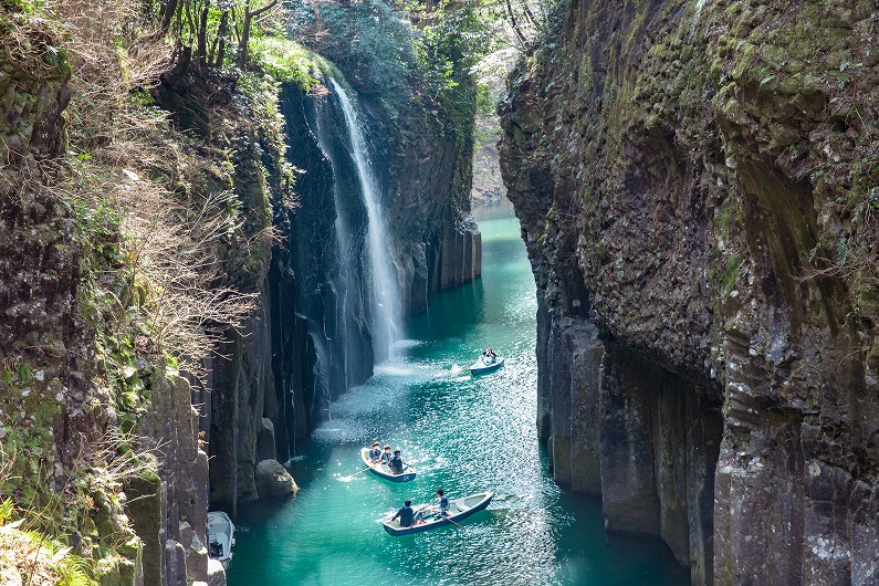 April 23rd, 2019  Information regarding the closing of the Takachiho gorge rental boat service due to a safety inspection